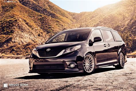 toyota sienna body kit